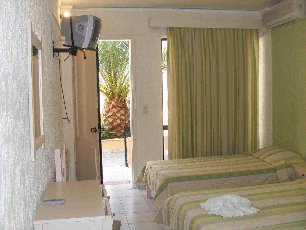 Benitses Bay View Hotell Gastouri  Rum bild